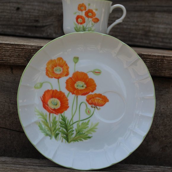 1950s MCM Vintage Flower Coffee Tea Mug Matching Plate Complete Set of 4 - Picture 2 of 16